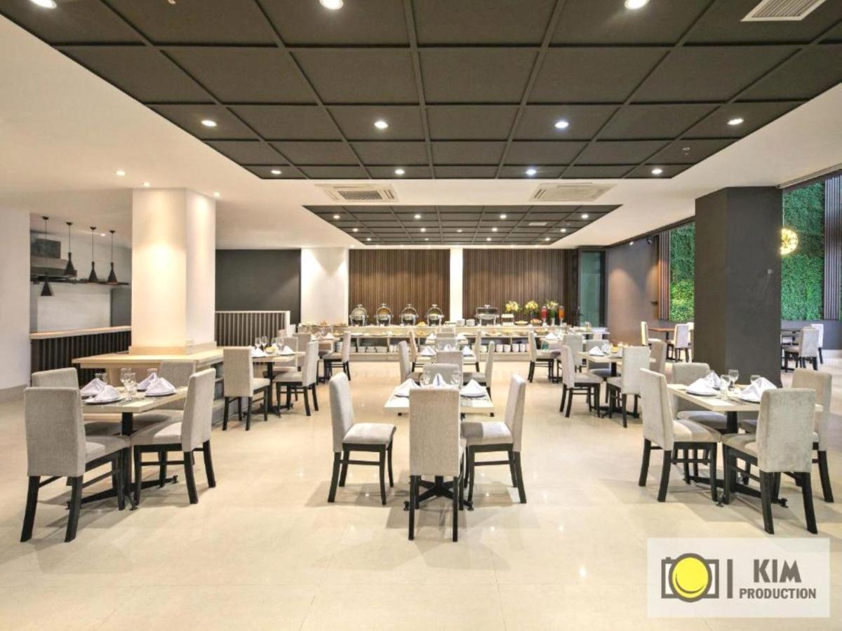 Capital O 1200 Salem Riverside Hotel 岘港 外观 照片